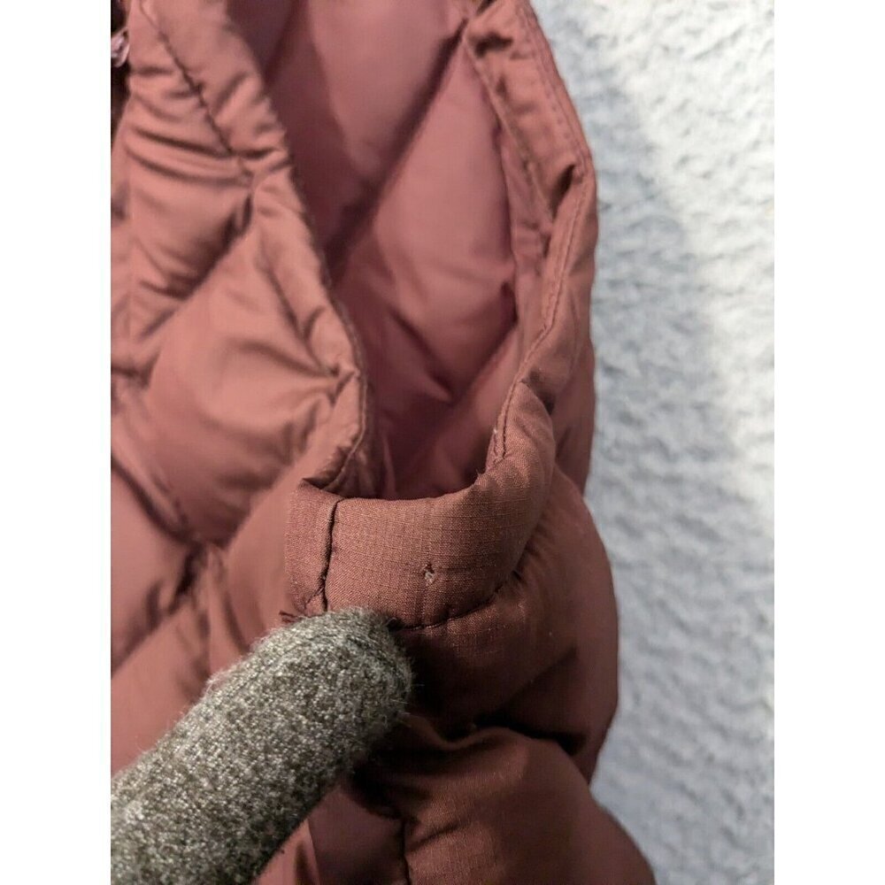 Duluth Trading Co Cold Reliable Down Vest Womens Small Puffer Zip Burgundy - Picture 8 of 12